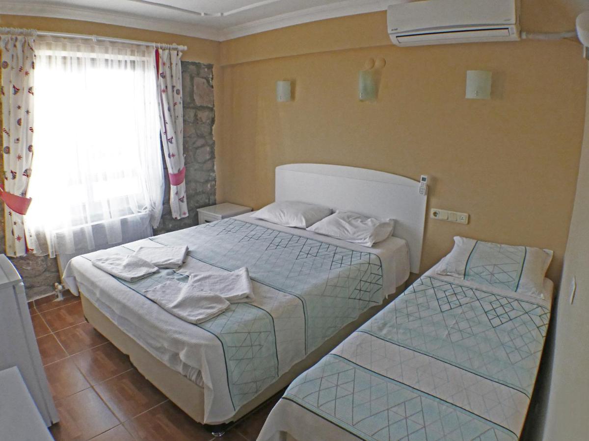 Assos Hotel Екстериор снимка