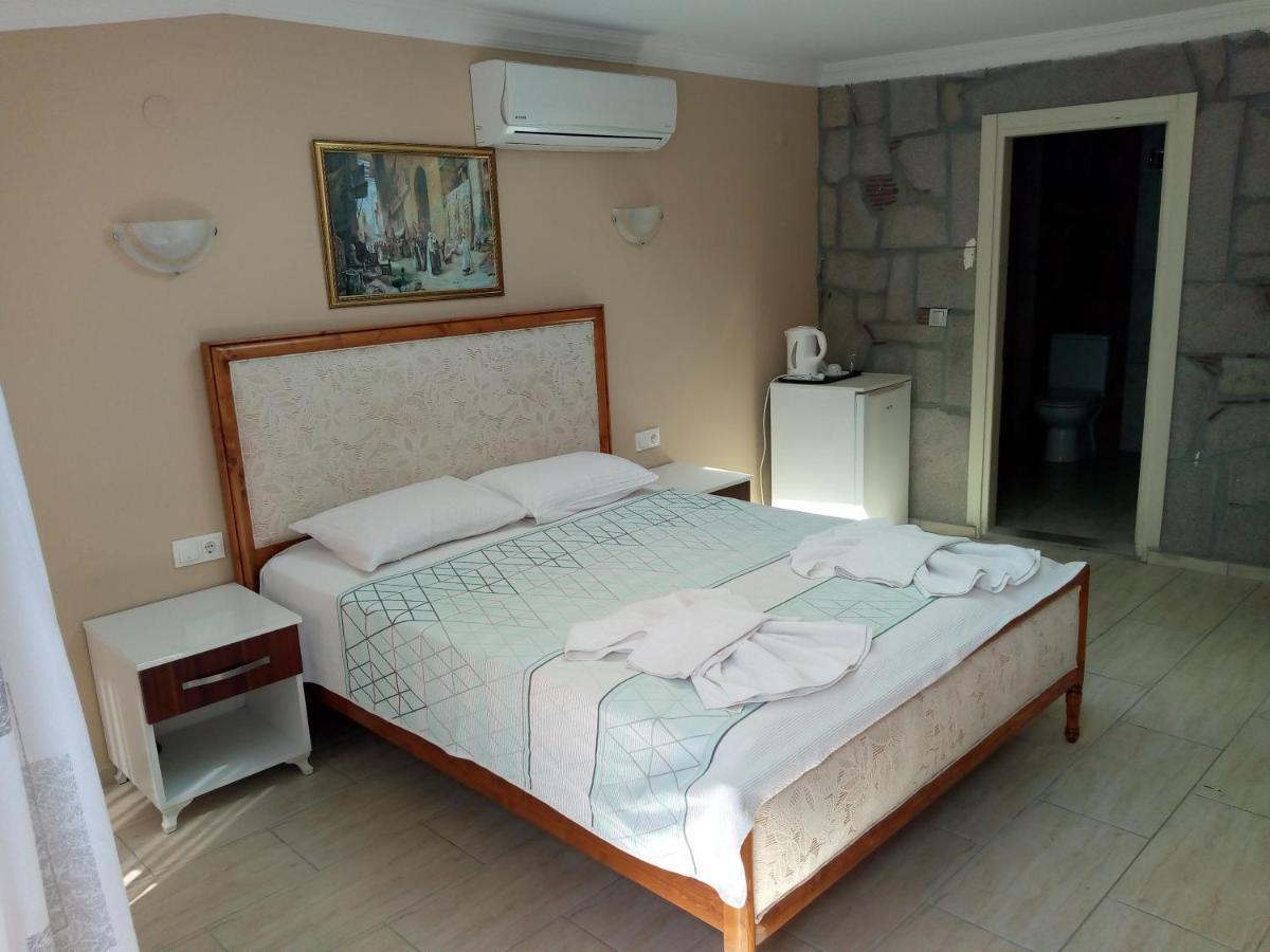 Assos Hotel Екстериор снимка