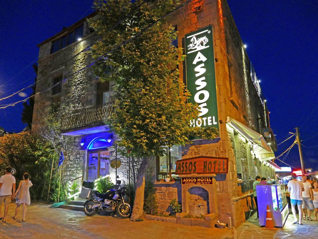 Assos Hotel Екстериор снимка