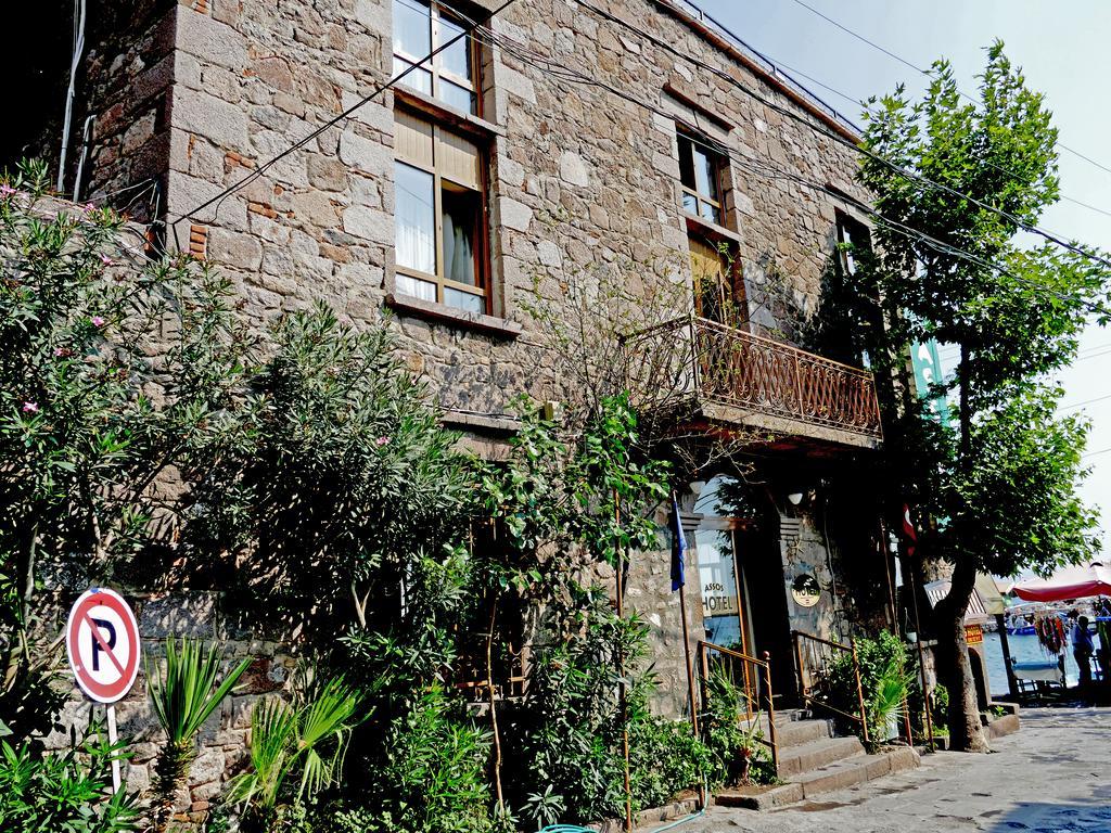 Assos Hotel Екстериор снимка
